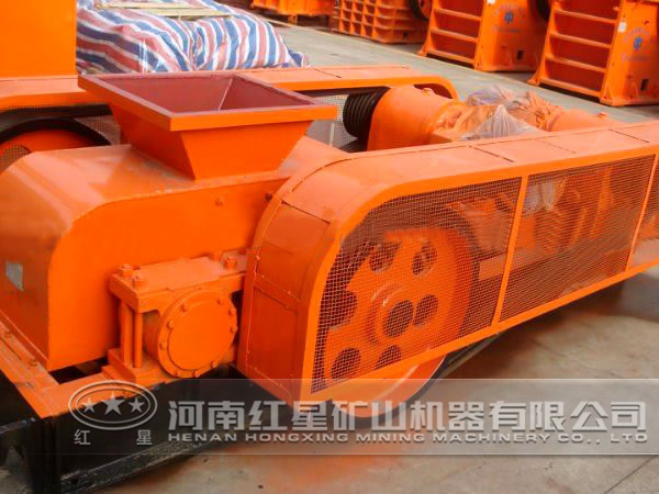 玄武巖對(duì)輥式破碎機(jī)